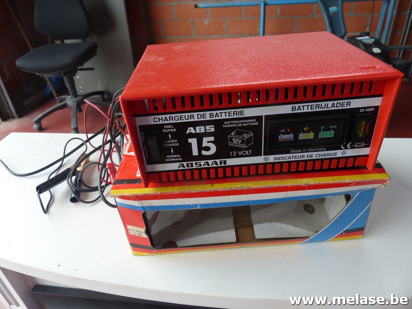 Batterijlader "Absaar"