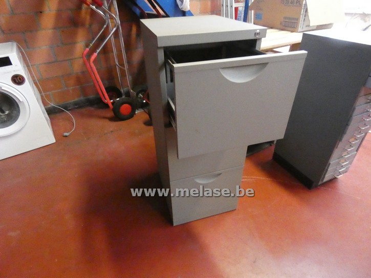 Metalen ladekastje "3 lades"