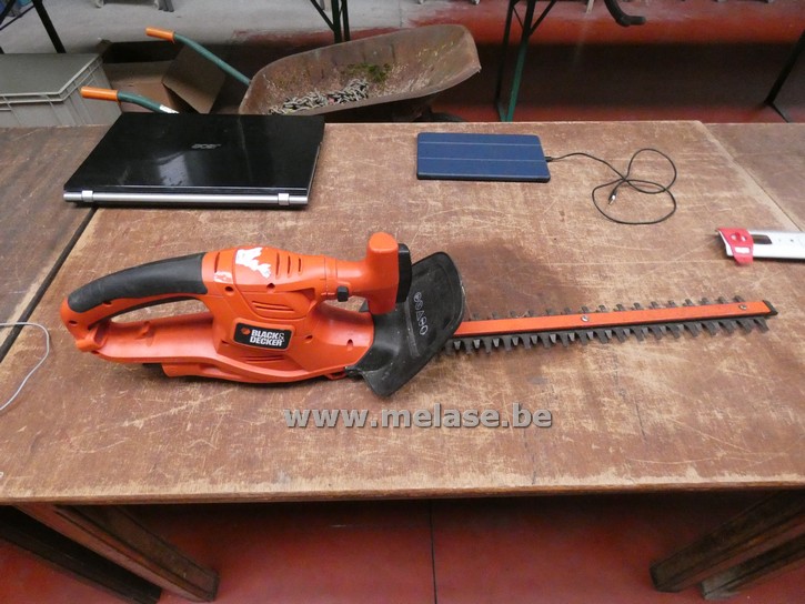 Elec. haagschaar "Black & Decker"
