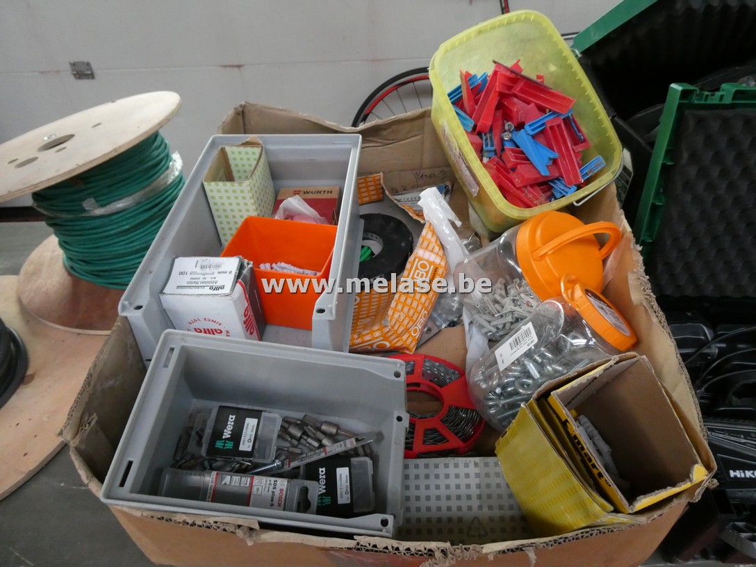 Doos klein gereedschap