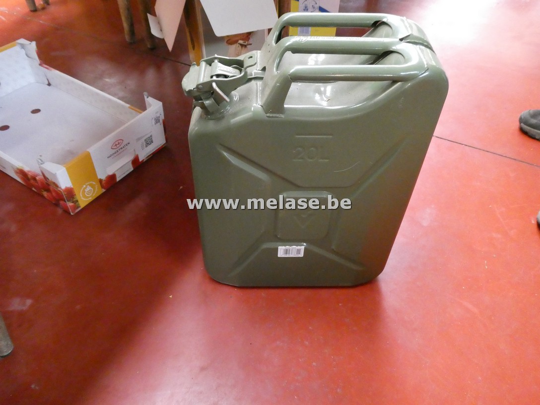 Metalen groene jerrycan "20L"