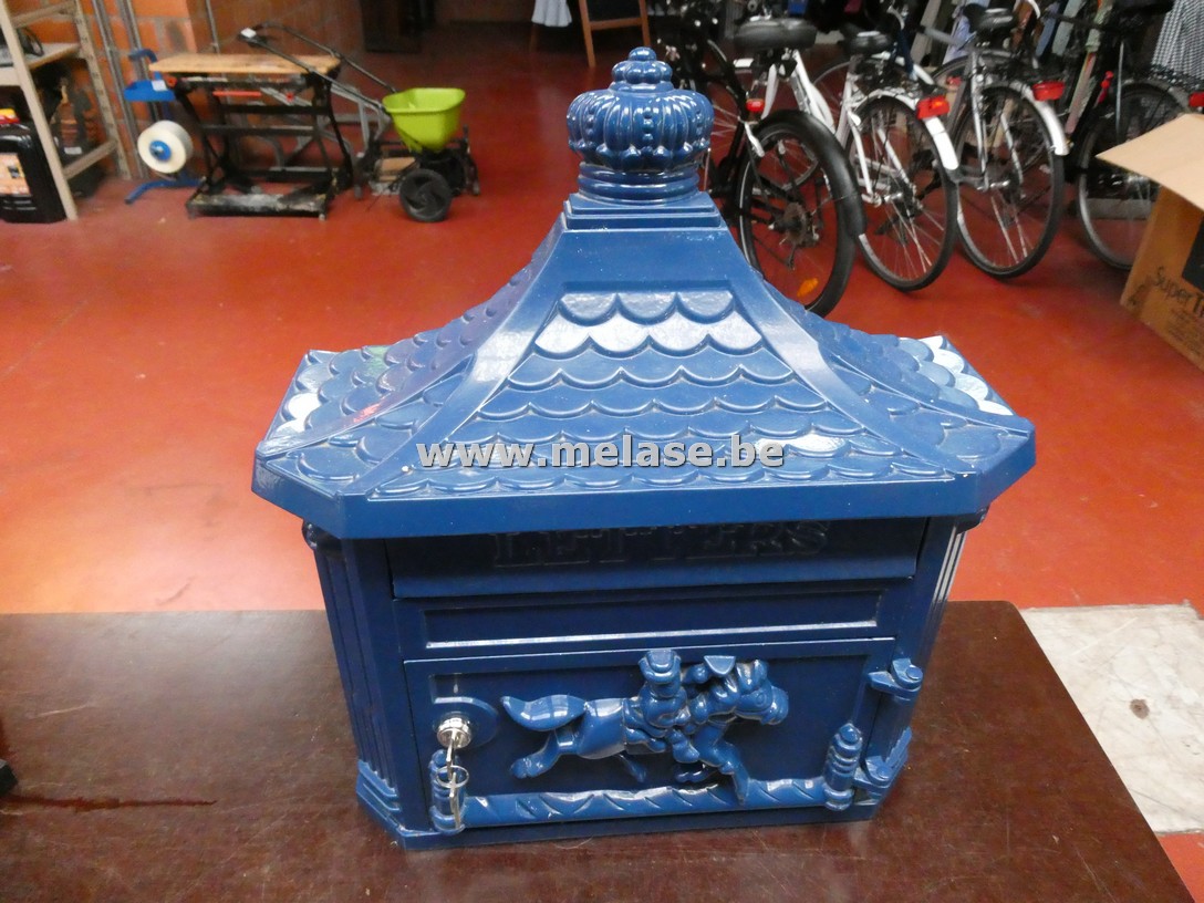 Brievenbus met sleutel "blauw"