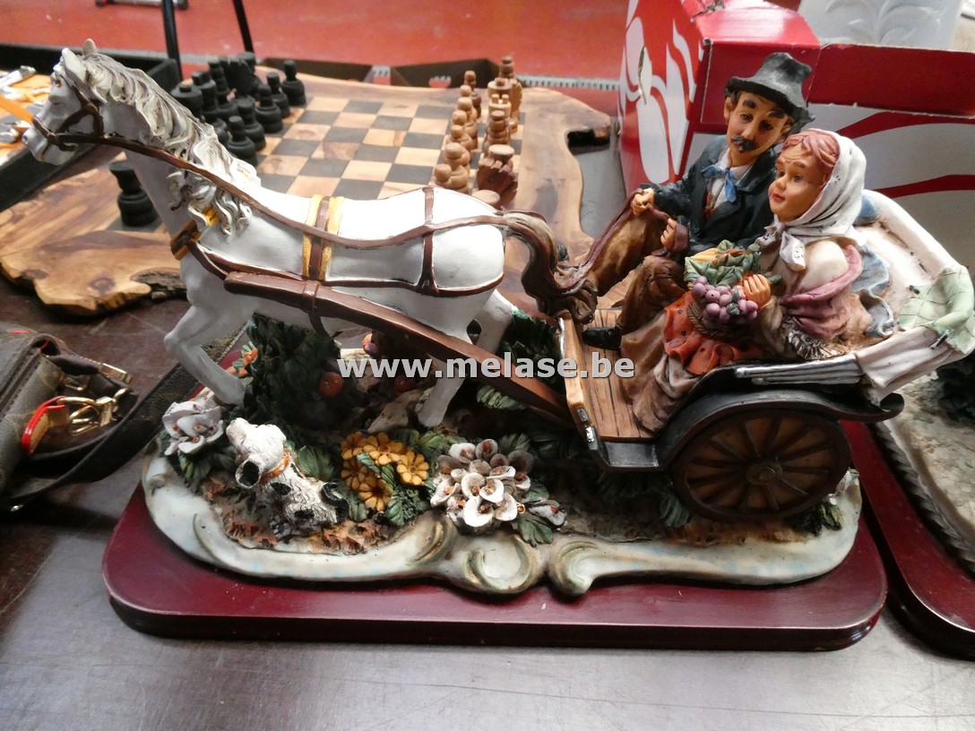 Vintage porseleinen beeld "koets"