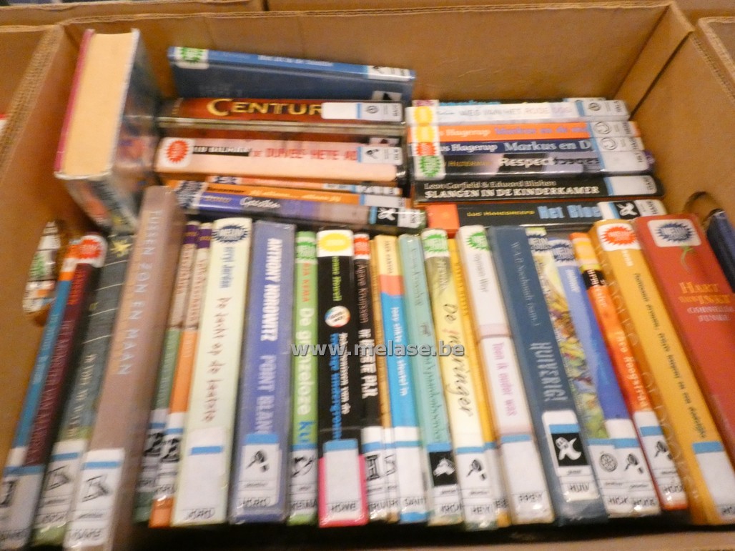 Doos jeugdboeken "14+"