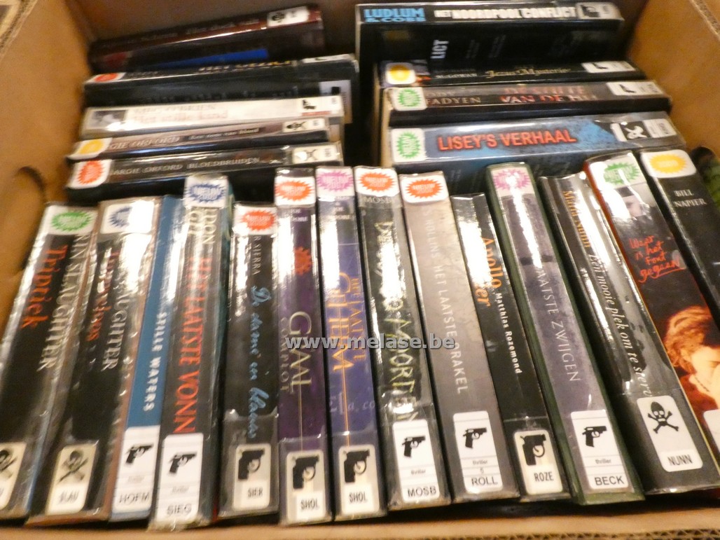 Doos boeken "Thrillers"