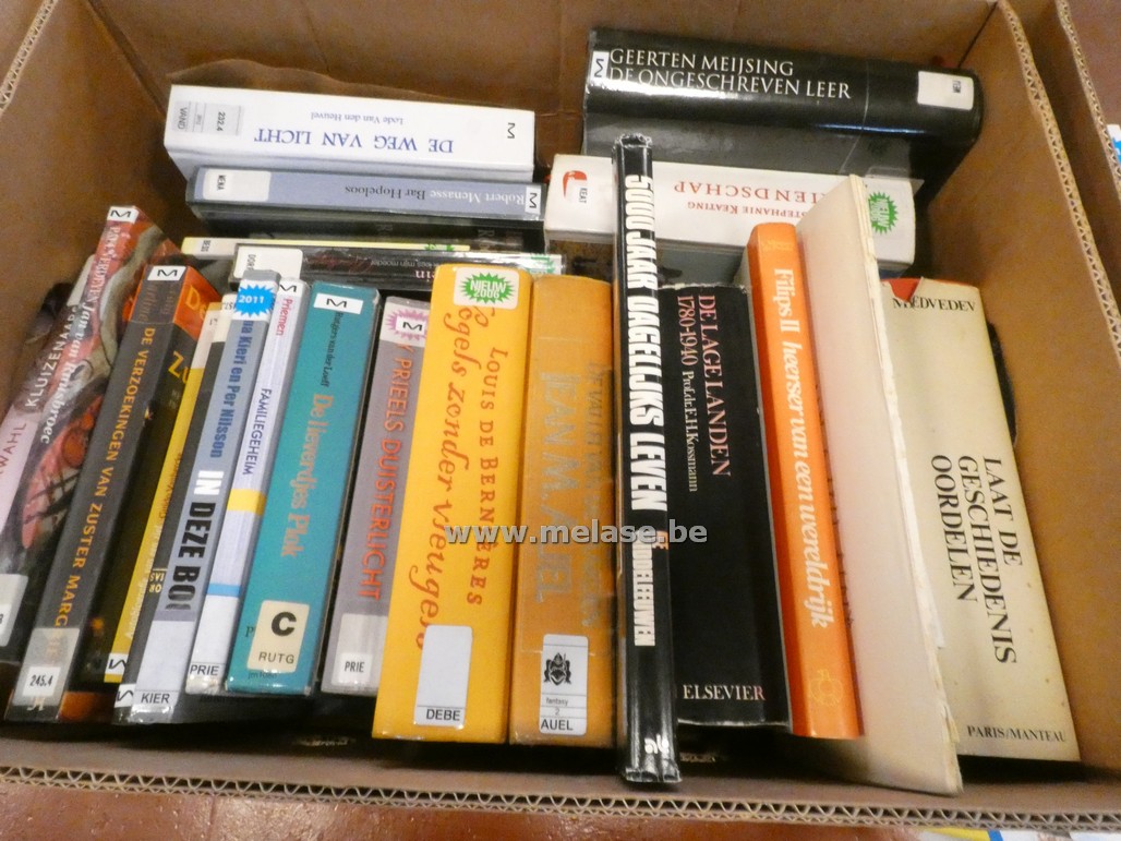Doos boeken "varia"