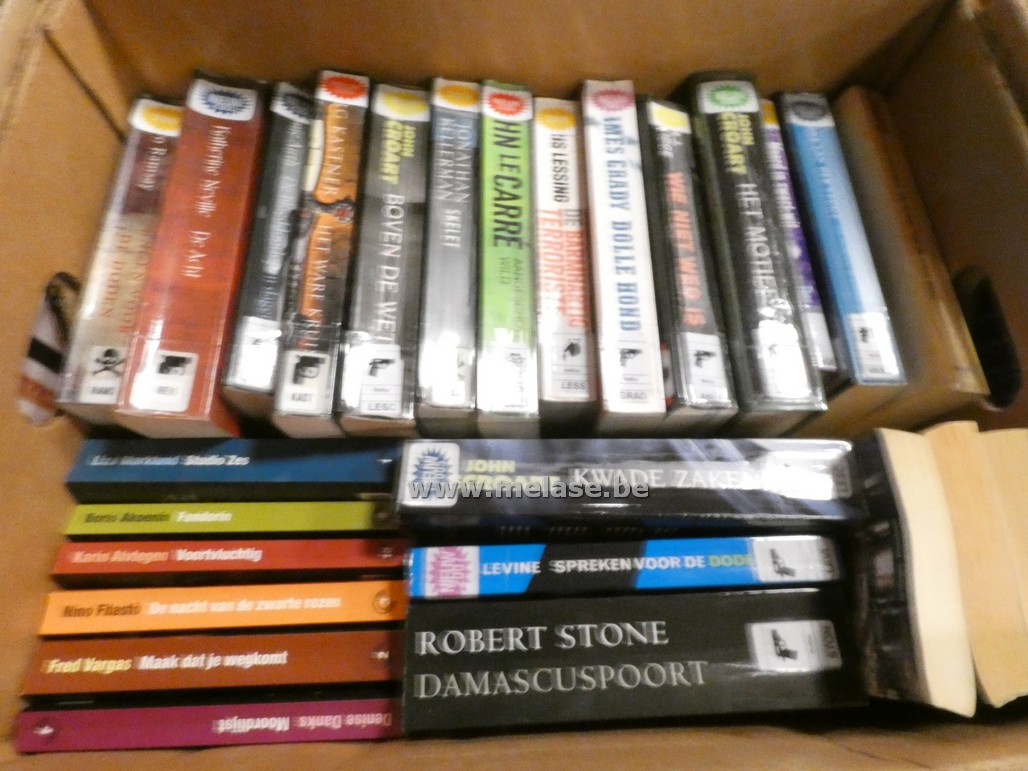 Doos boeken "Thrillers"