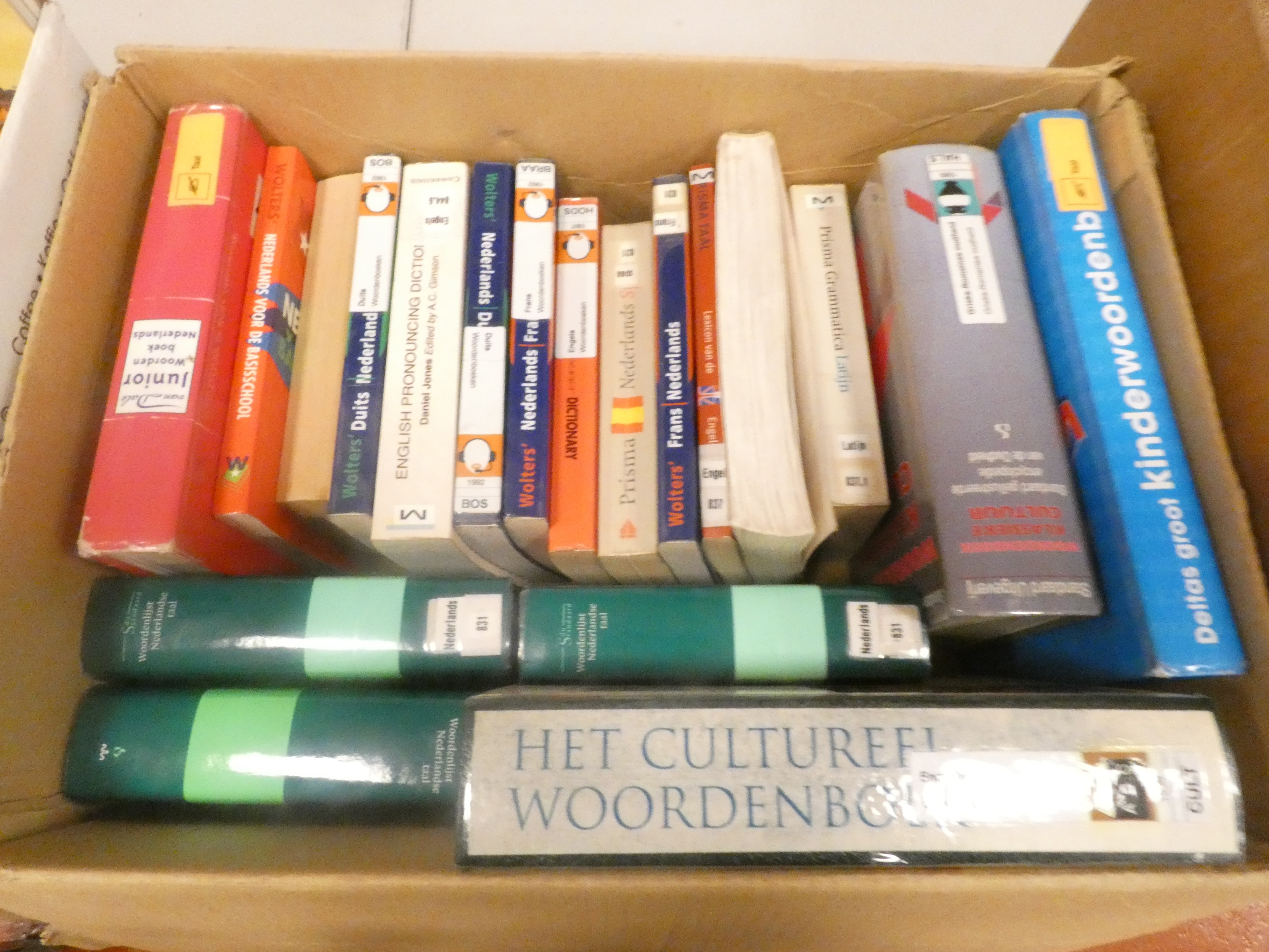 Doos boeken "woordenboeken"