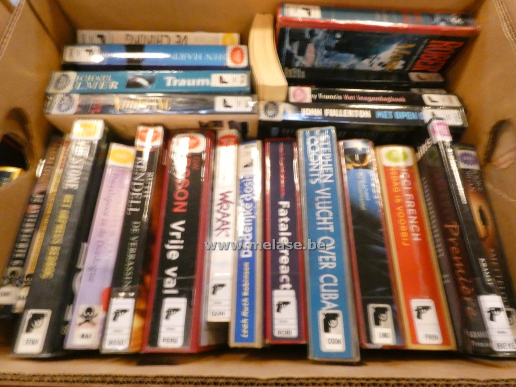Doos boeken "Thrillers"