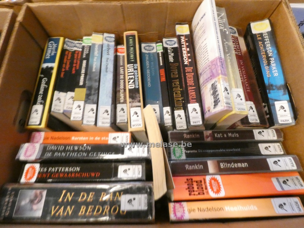 Doos boeken "Detectives"