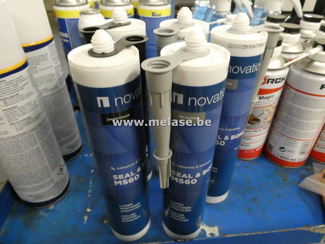 Constructielijm en afdichtingskit "Novatio"