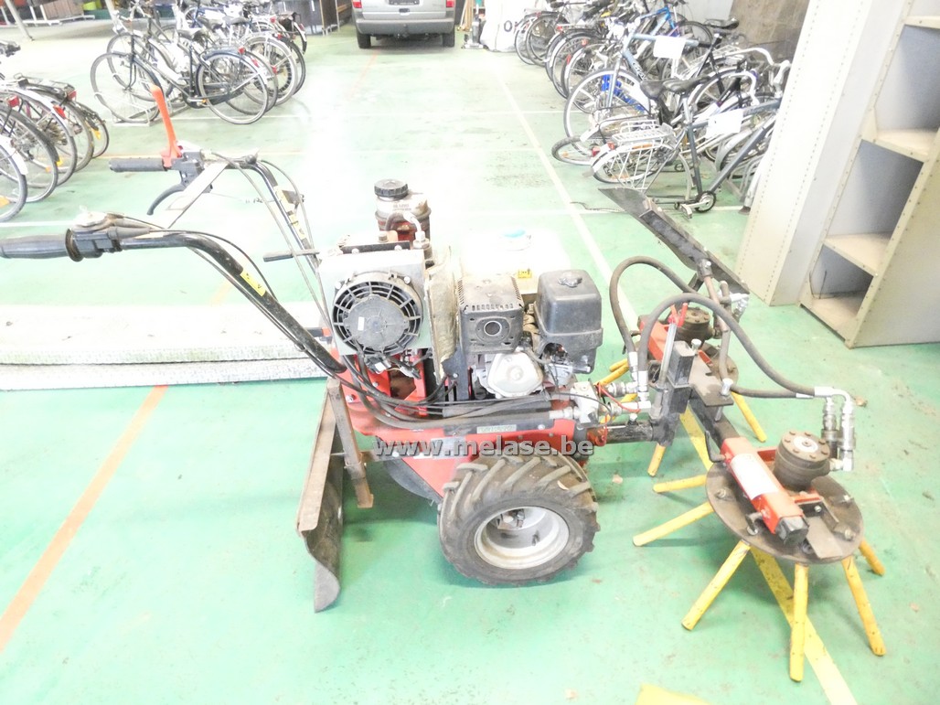 Borstelmachine "Fort"