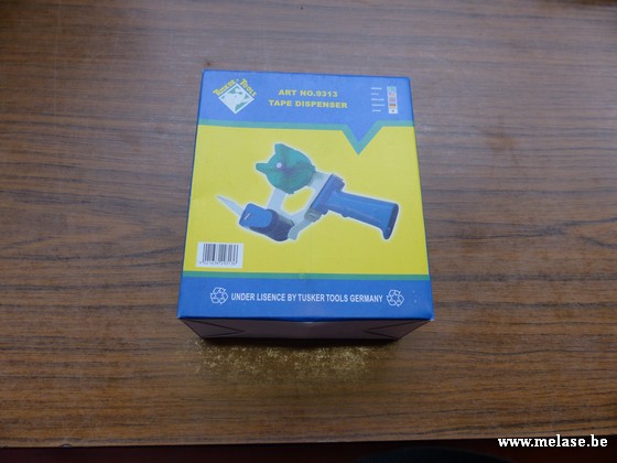 Tape dispensers