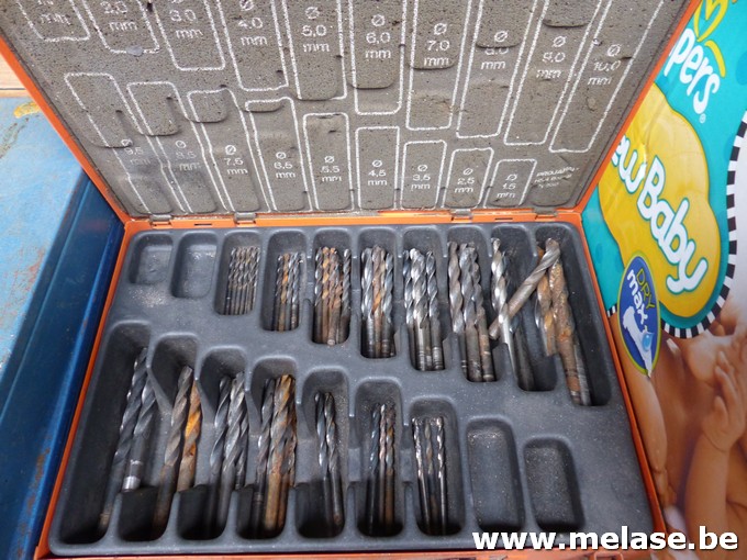 Metaalborenset