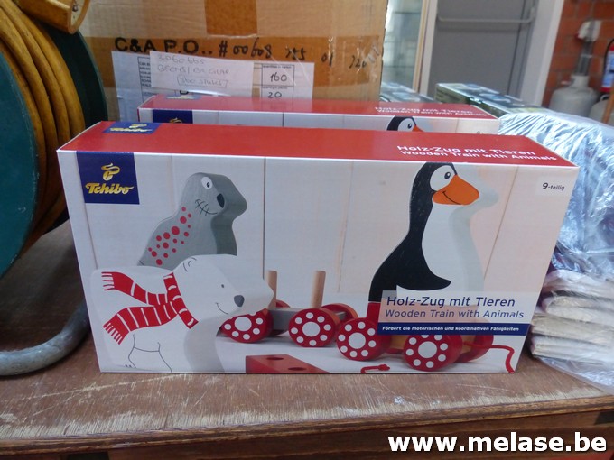 Houten dierentrein