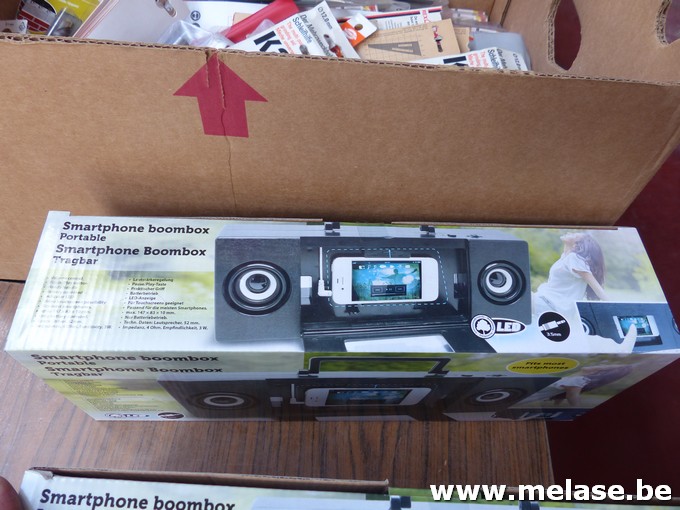 Smartphone boombox