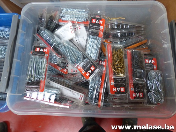 Nagels en krammen