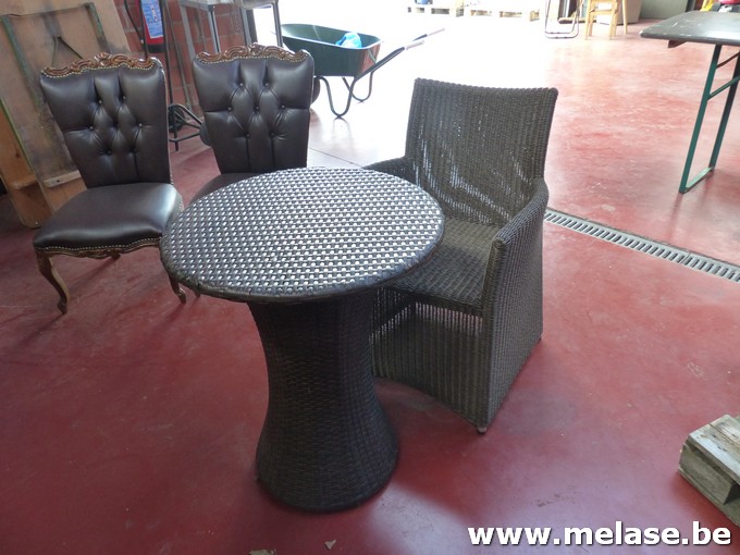Bistrotafeltje "rond"+ stoel 