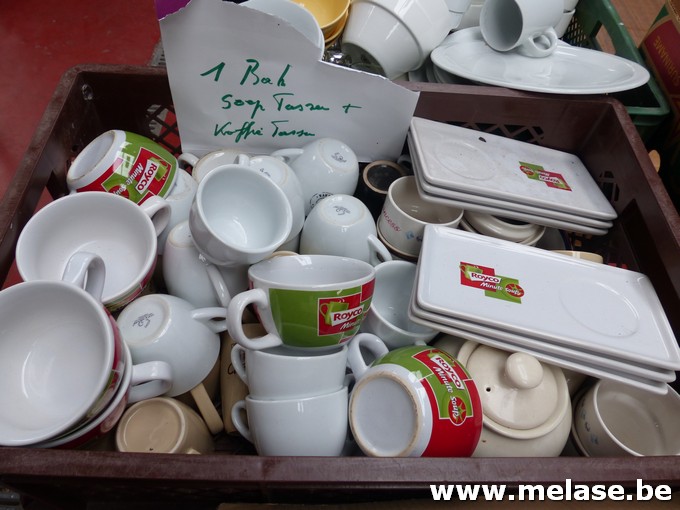 Doos "soep- en koffietassen"