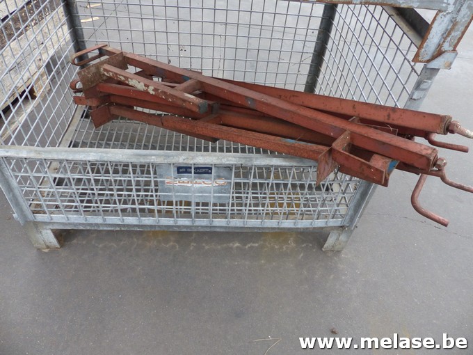 Metalen steunen