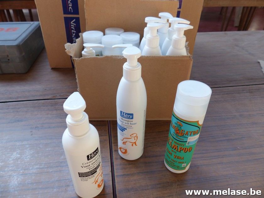 Hondenshampoo en crèmespoeling
