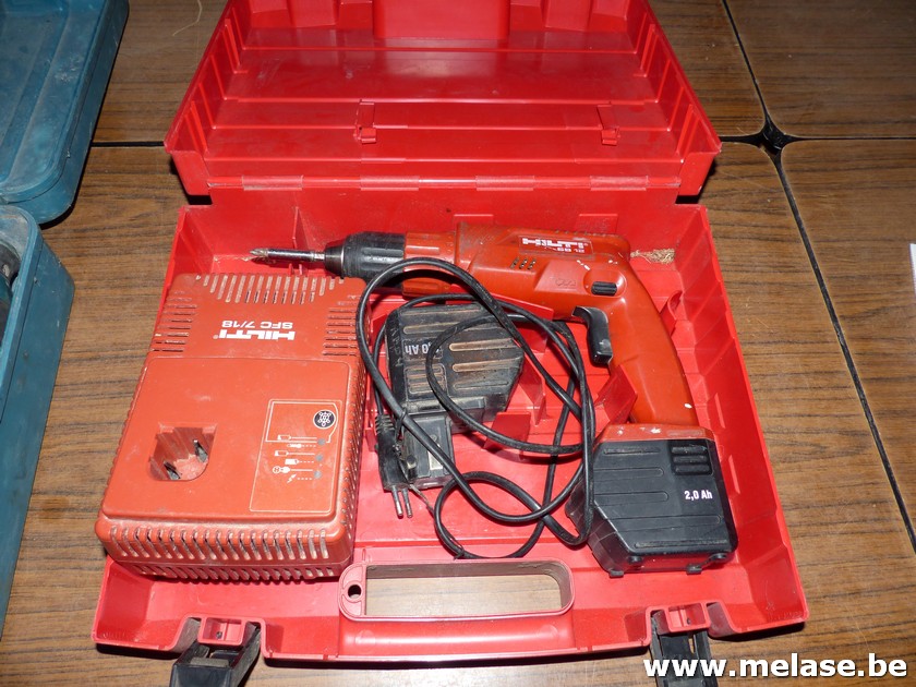 Schroefmachine "Hilti"