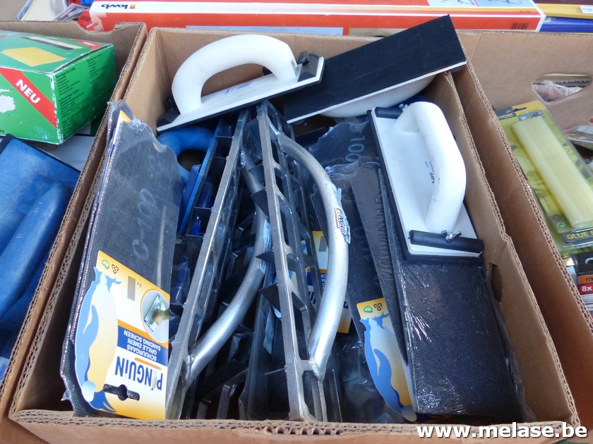 Bezetters/tegelmateriaal