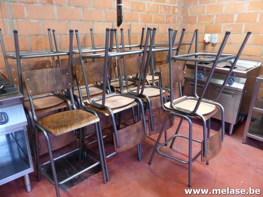 Hoge stoelen 