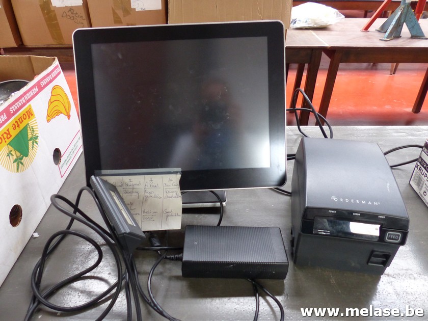 Kassa met ticketprinter
