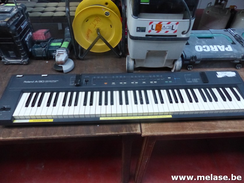 Keyboard "Roland"
