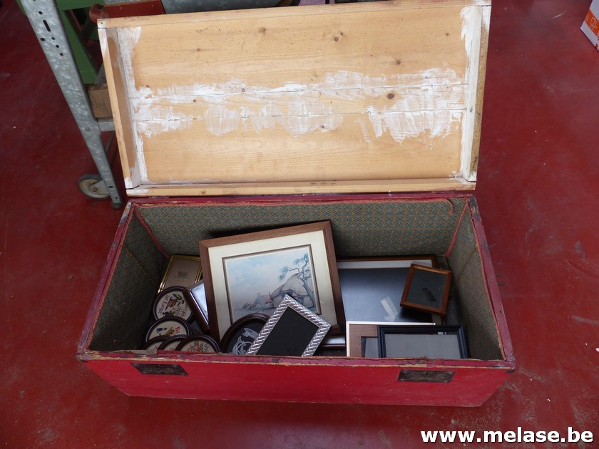 Houten kist + inhoud