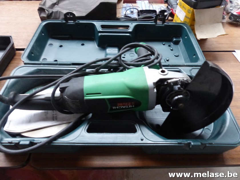 Slijpmolen "Hitachi"