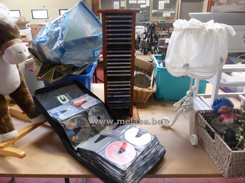 CD-rek en map + inhoud