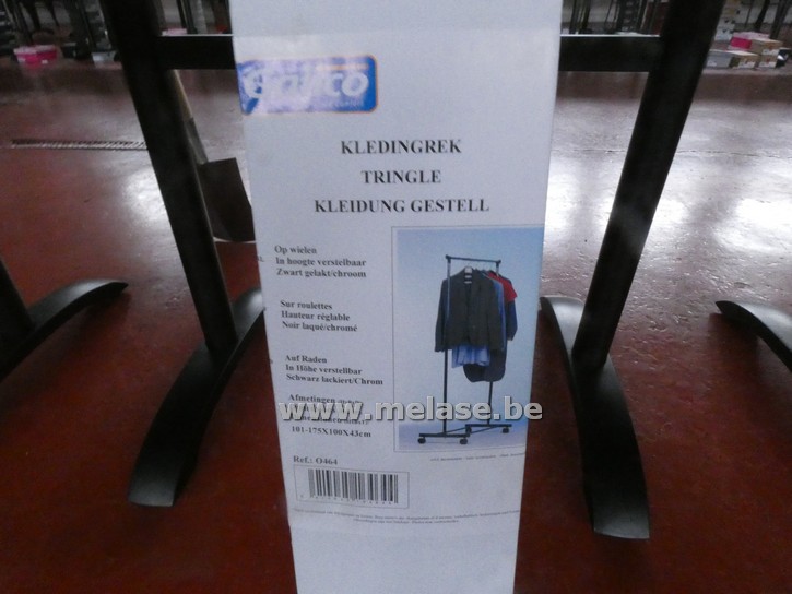 Kledingrek op wielen