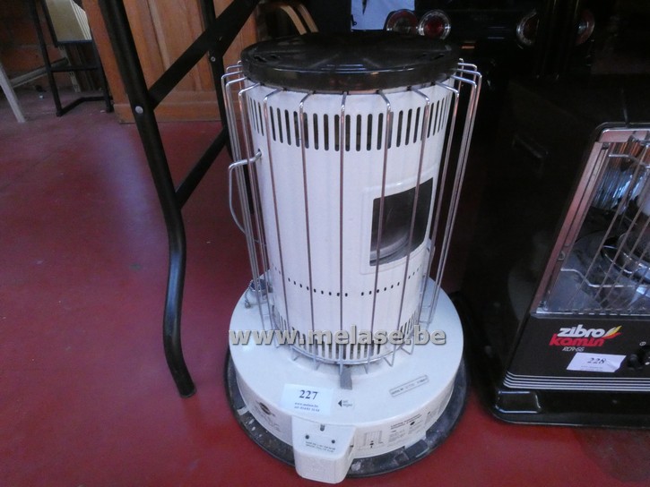 Petroleum bijverwarming "Toyostove"