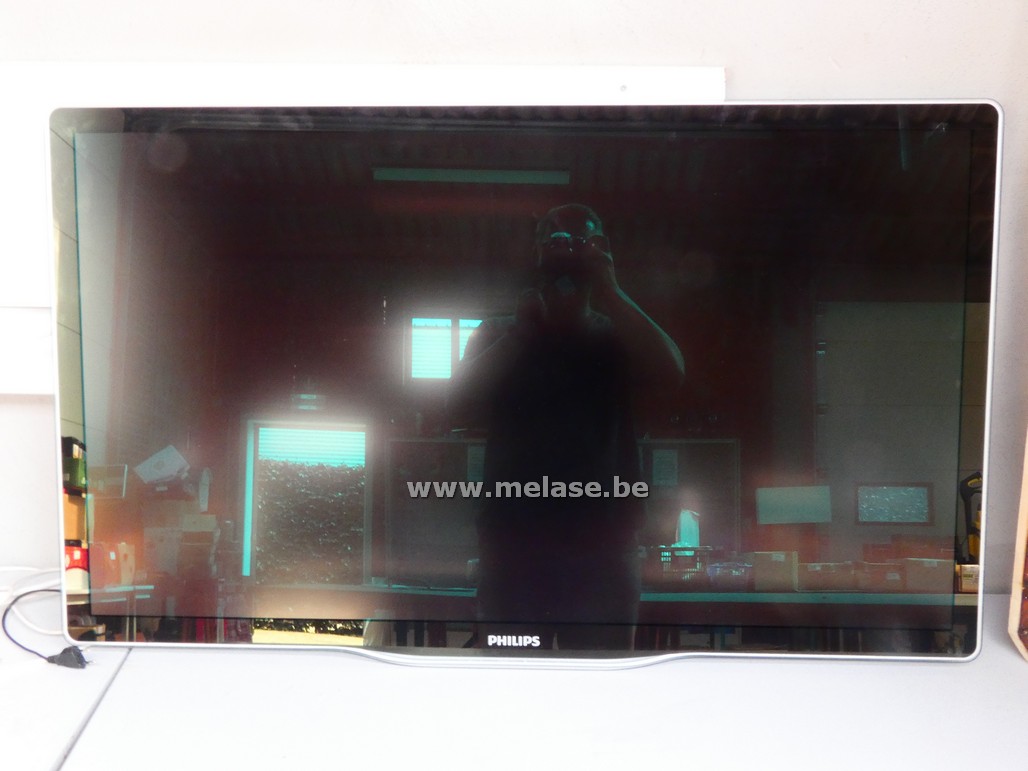 TV "Philips Ambilight"