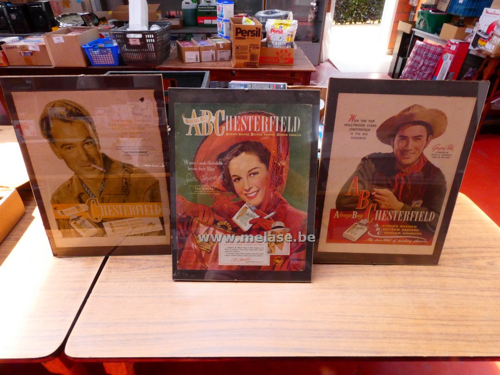 Reclameborden "Chesterfield sigaretten"