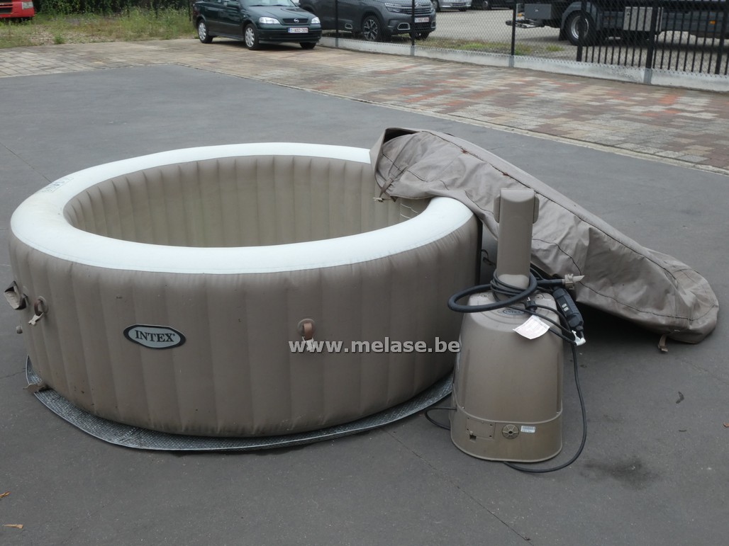 Opblaasbare Jacuzzi "Intex"