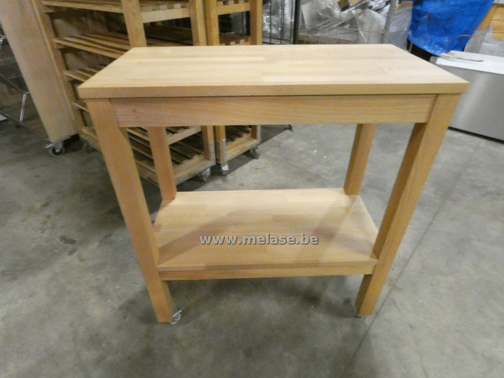 Houten tafeltje