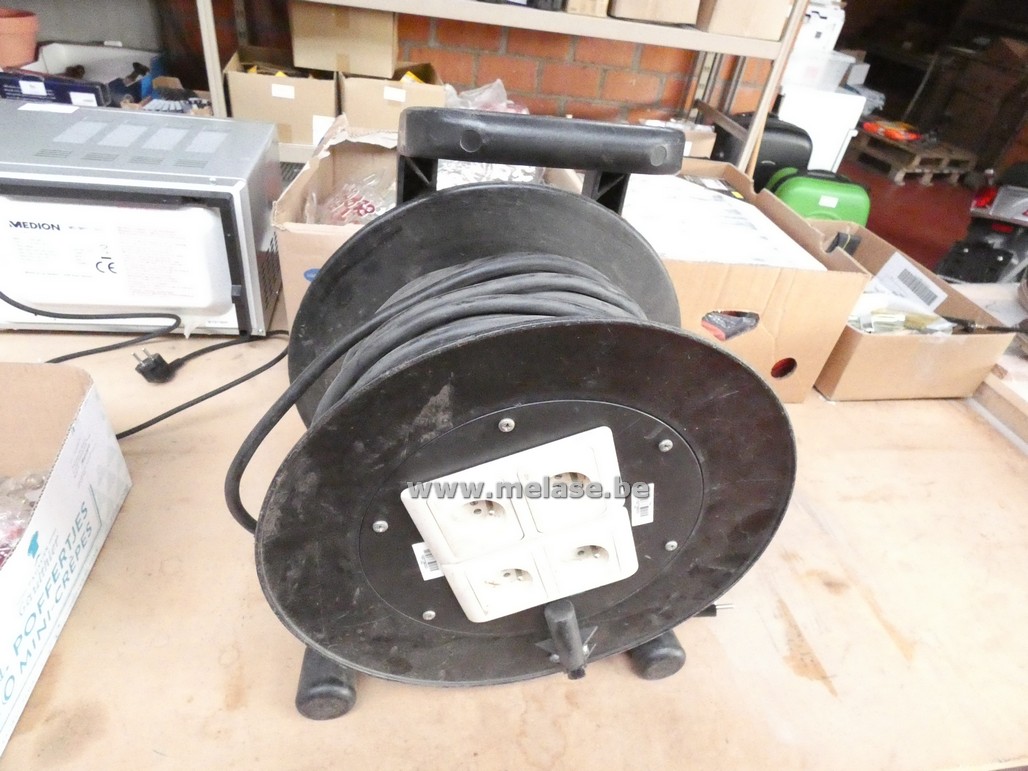 Verlengkabel op haspel