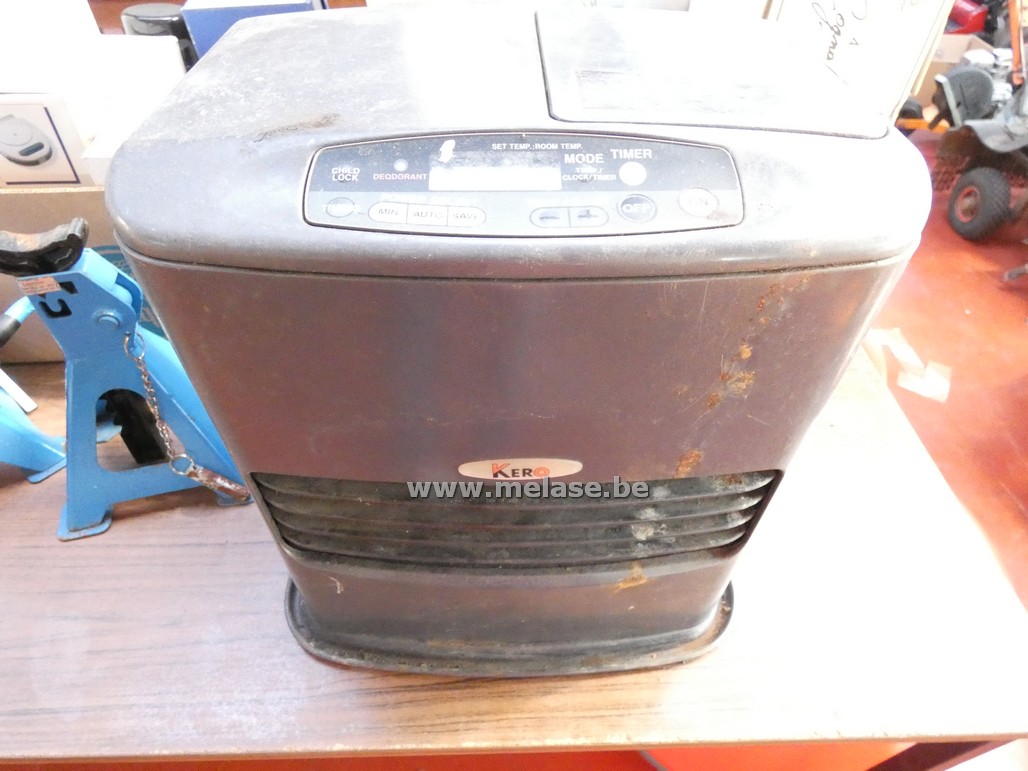 Petroleum bijverwarming "Kero"