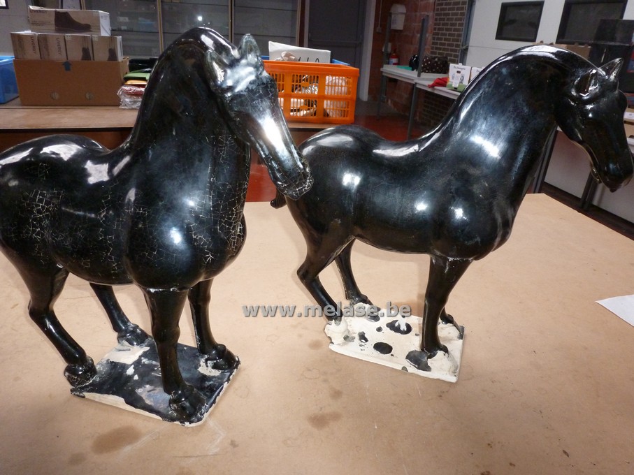 Paarden "zwart polyester"