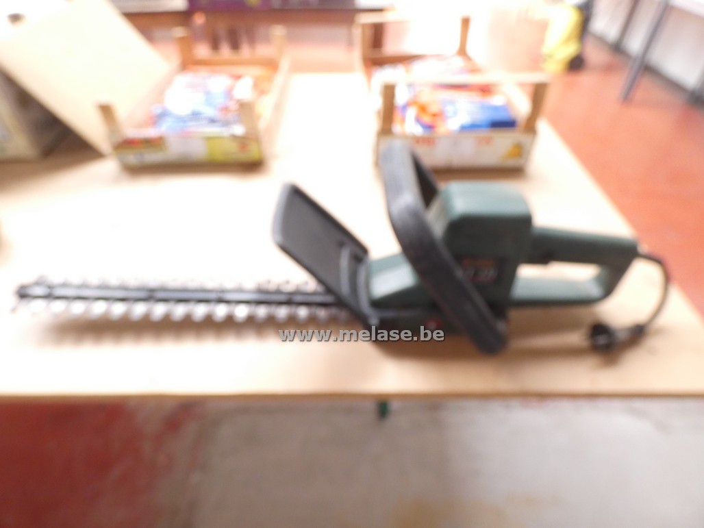 Elec. haagschaar "Black & Decker"