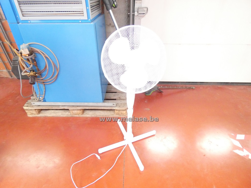Ventilator op voet 
