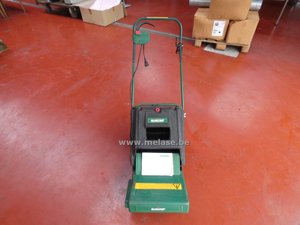 Verticuteermachine "Qualcast"