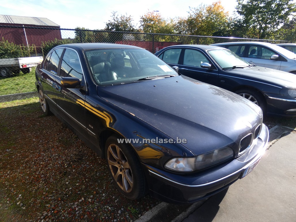 BMW 523i