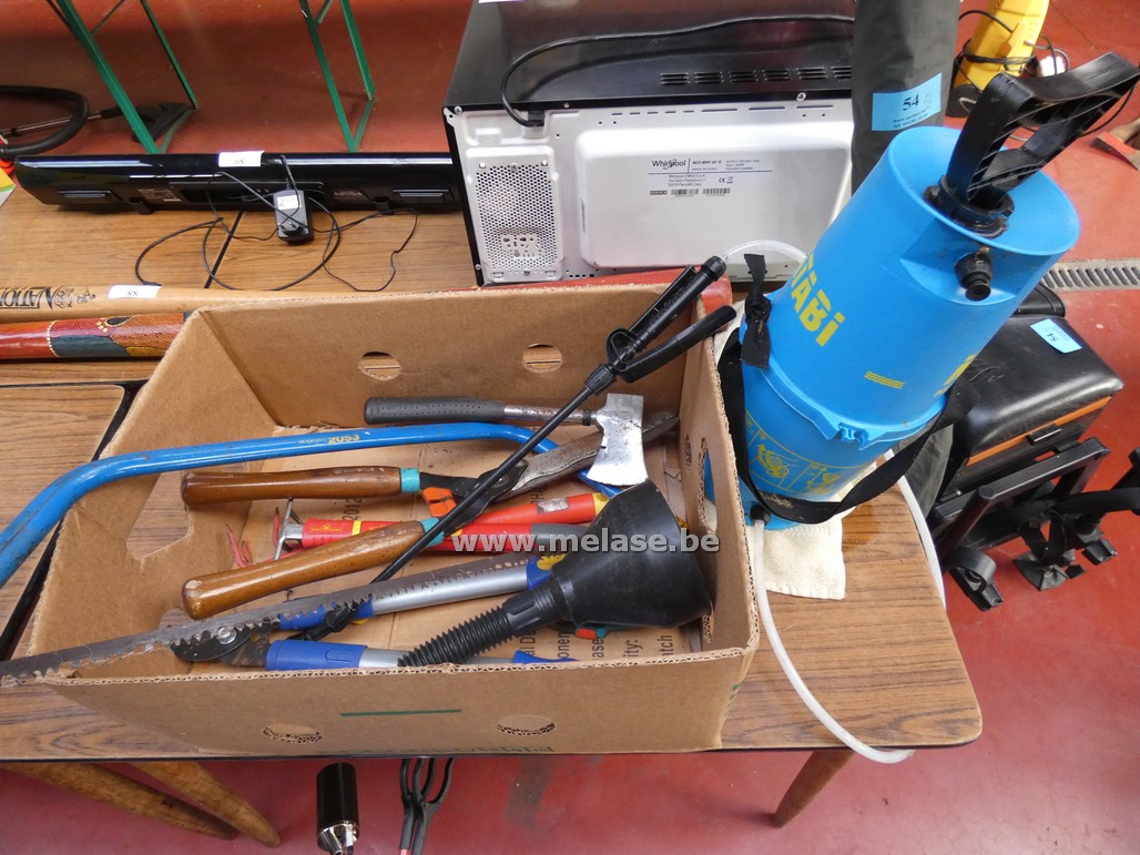 Doos tuingereedschap