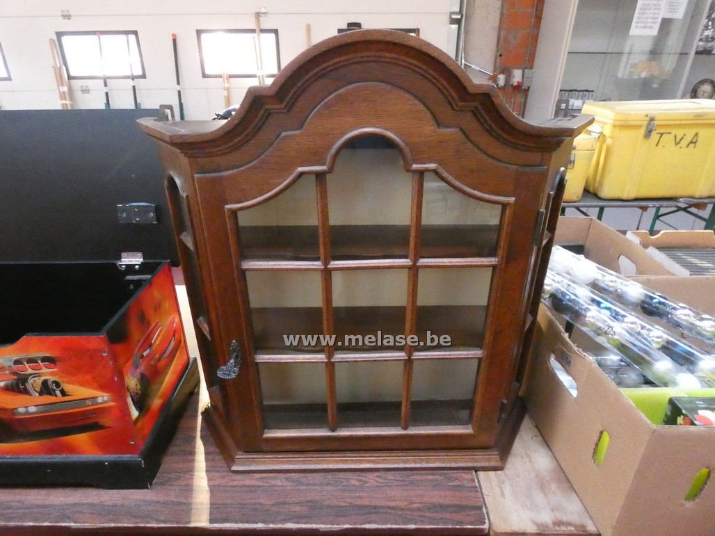 Vitrine wandkastje