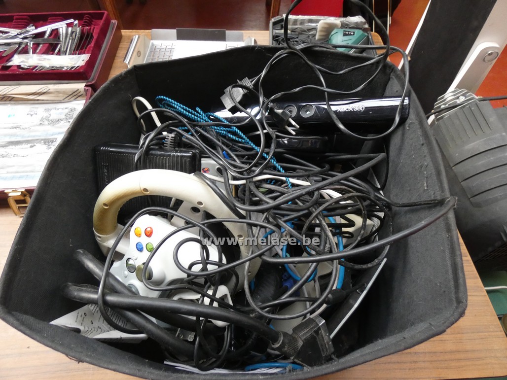 Diverse toebehoren voor spelcomputers
