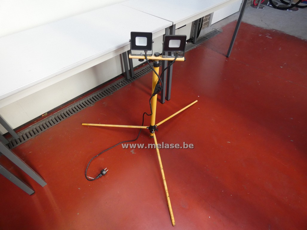 Statief met 2 LEDlampen